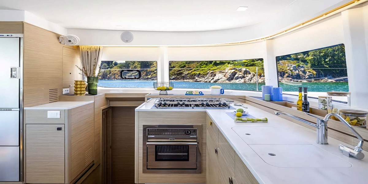 Аренда катамарана Lagoon 43 Cloud Dancer 2 на Пхукете